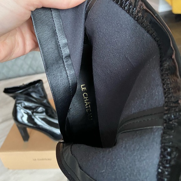 LE CHÂTEAU | Faux leather ankle boots - Picture 10 of 12